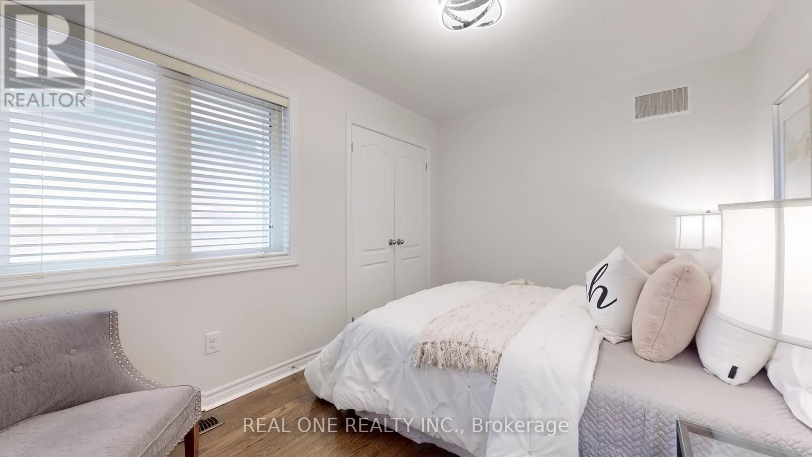 19 Fred Mclaren Boulevard, Markham, Ontario  L6E 0L3 - Photo 32 - N12448507