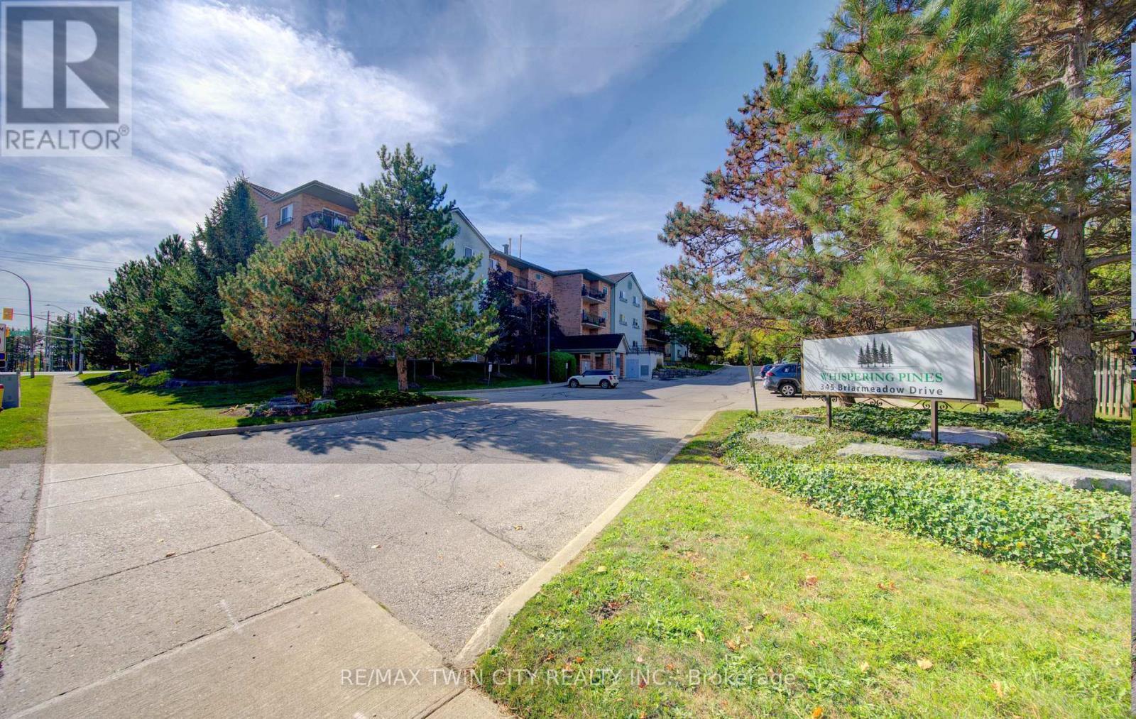 402 - 345 BRIARMEADOW DRIVE, Kitchener, Ontario