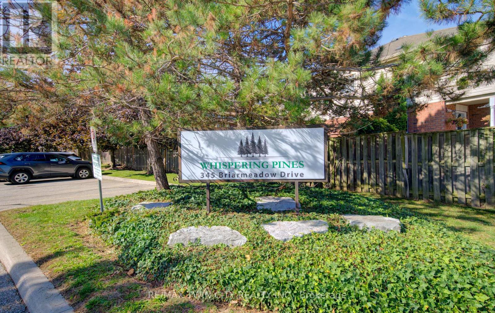 402 - 345 Briarmeadow Drive, Kitchener, Ontario  N2A 4J6 - Photo 2 - X12448487