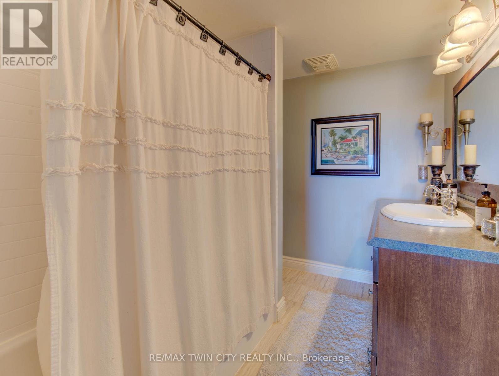 402 - 345 Briarmeadow Drive, Kitchener, Ontario  N2A 4J6 - Photo 30 - X12448487