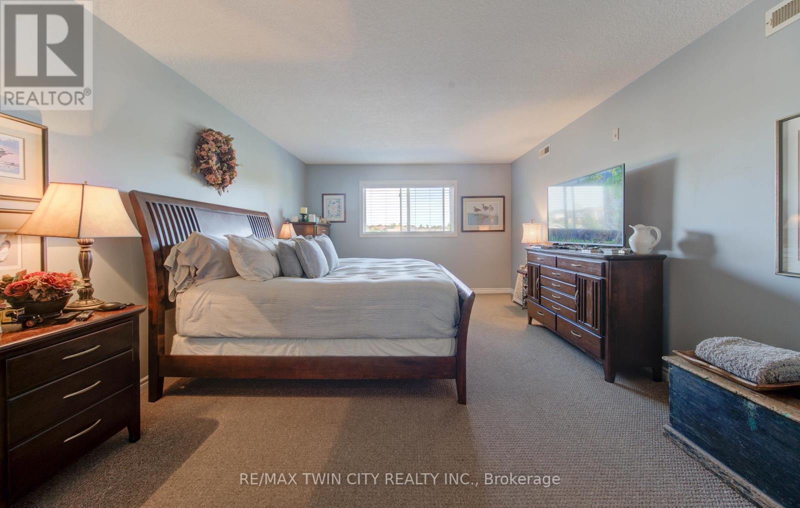 402 - 345 Briarmeadow Drive, Kitchener, Ontario  N2A 4J6 - Photo 33 - X12448487