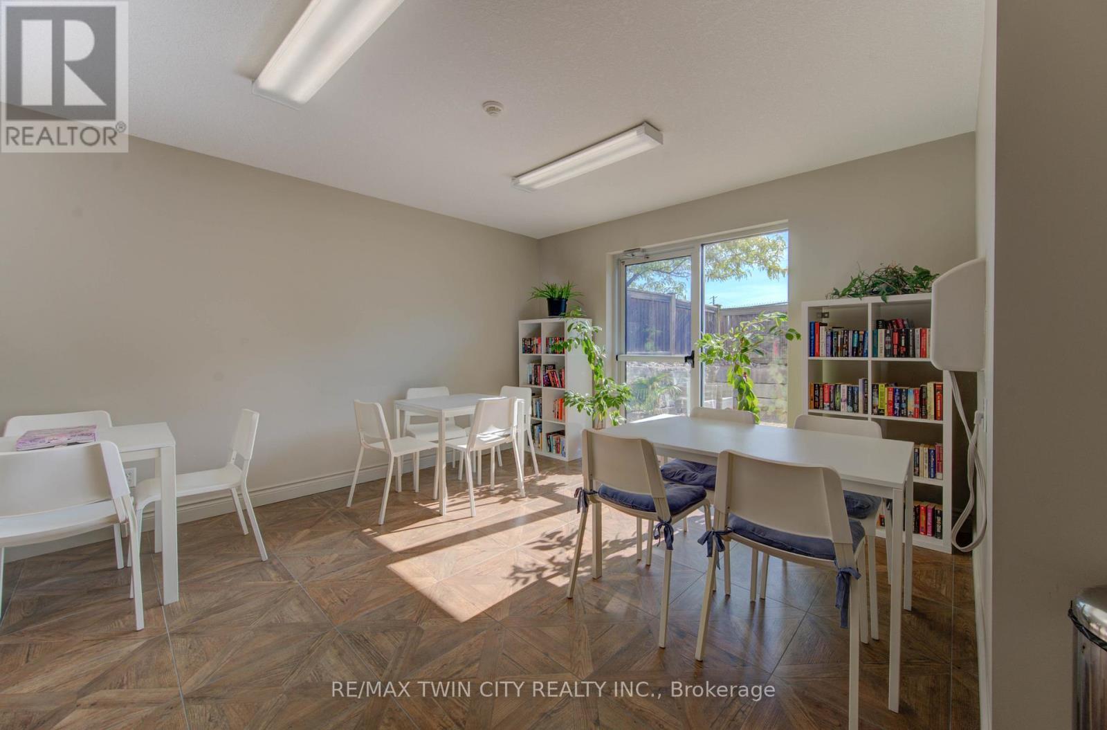 402 - 345 Briarmeadow Drive, Kitchener, Ontario  N2A 4J6 - Photo 42 - X12448487