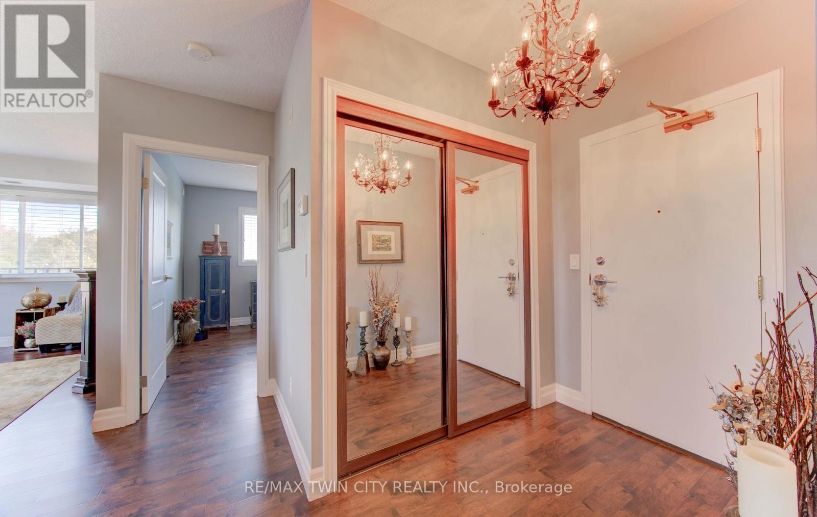 402 - 345 Briarmeadow Drive, Kitchener, Ontario  N2A 4J6 - Photo 5 - X12448487