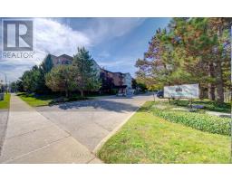 402 - 345 BRIARMEADOW DRIVE, Kitchener, Ontario