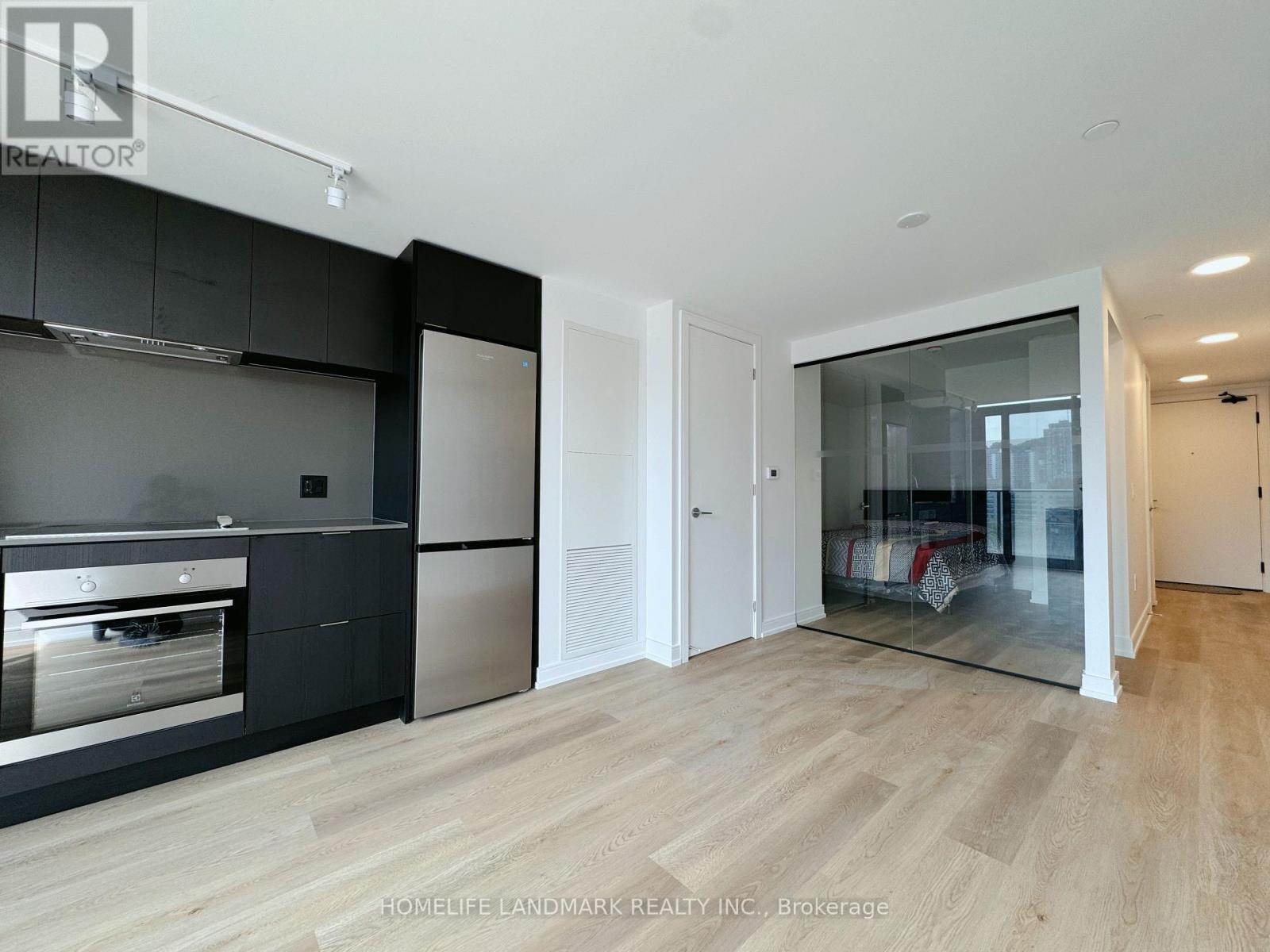 909 - 1 Jarvis Street, Hamilton, Ontario  L8R 0A8 - Photo 19 - X12448502