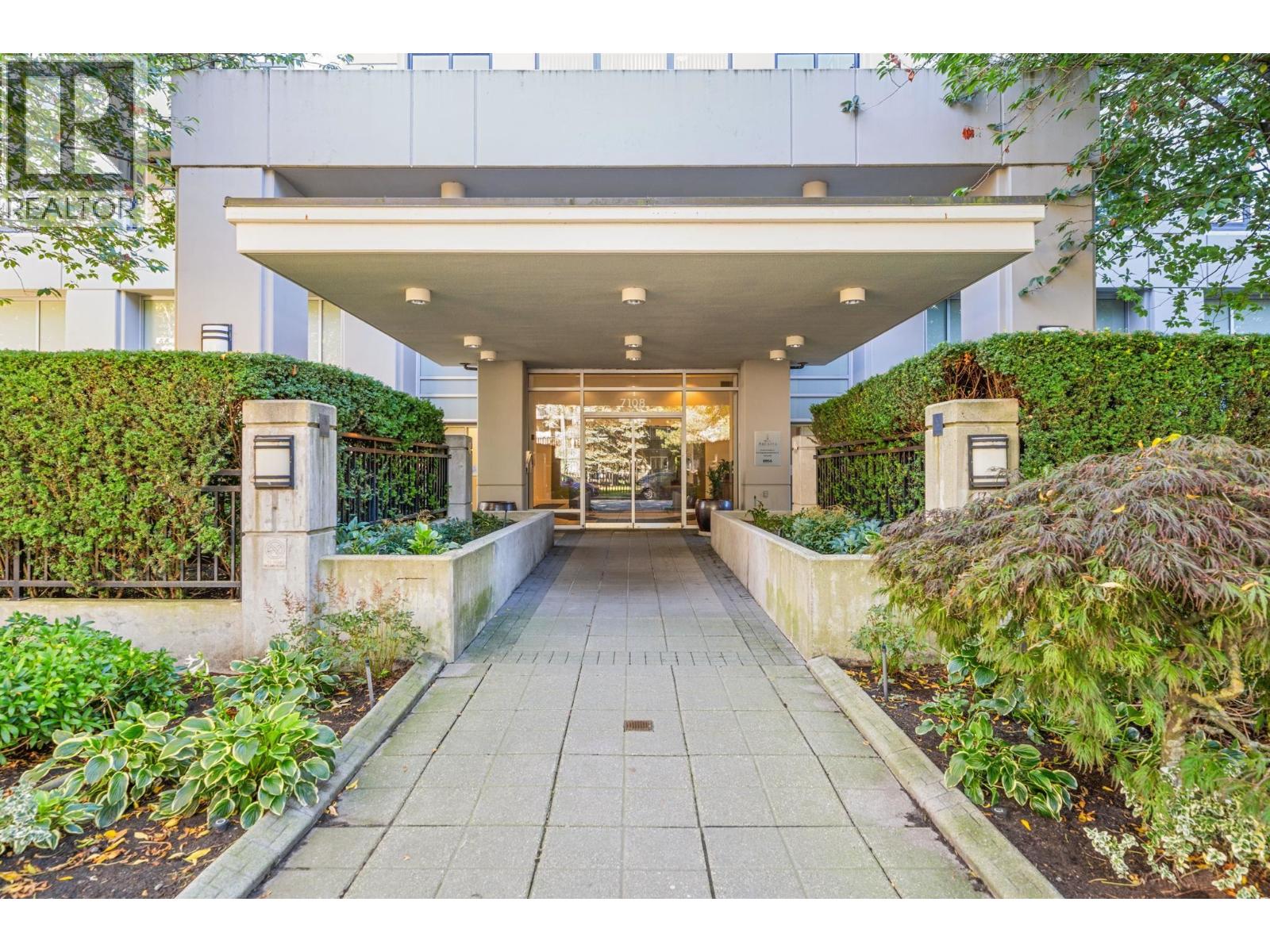 503 7108 Collier Street, Burnaby, British Columbia  V5E 0A1 - Photo 2 - R3055768