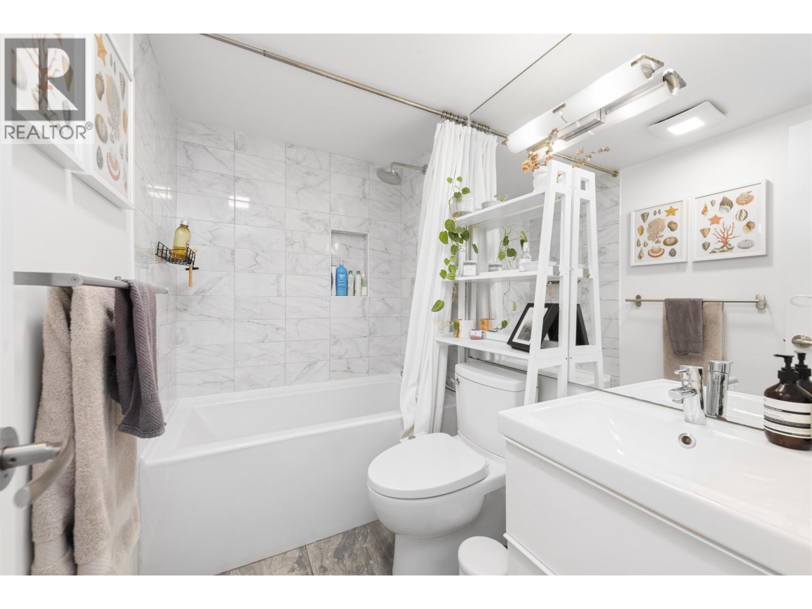 Ph7 2125 York Avenue, Vancouver, British Columbia  V6K 1C4 - Photo 17 - R3056008