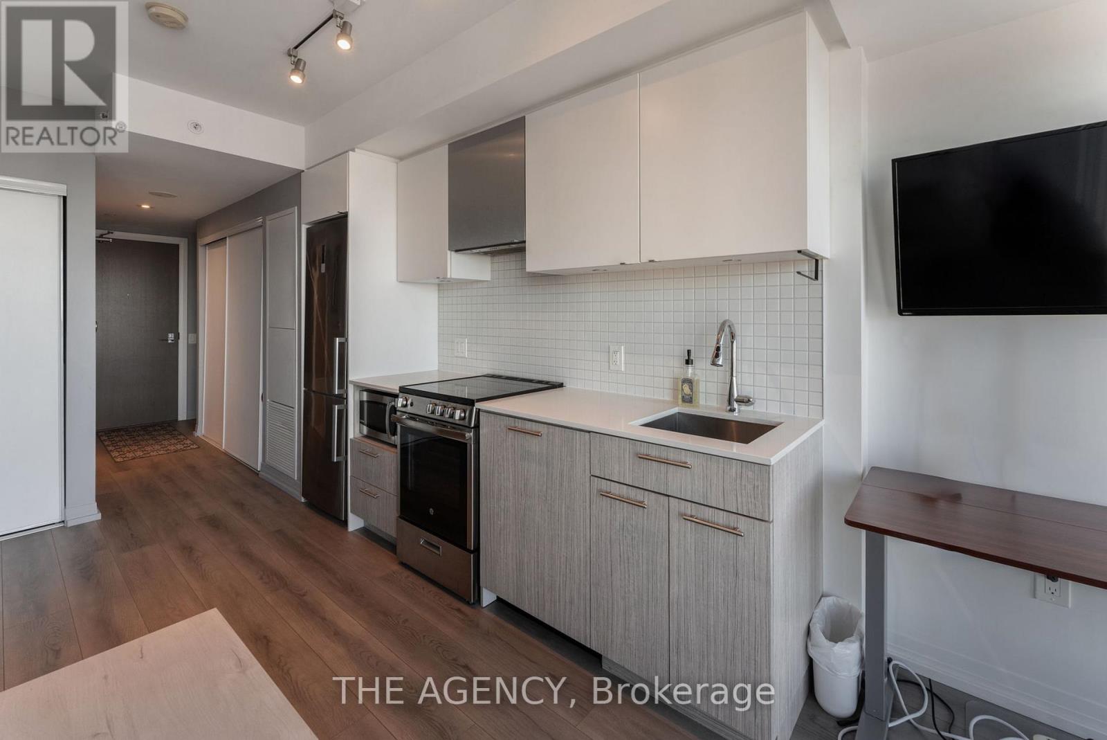 4807 - 251 Jarvis Street, Toronto, Ontario  M5B 2C2 - Photo 17 - C12448510