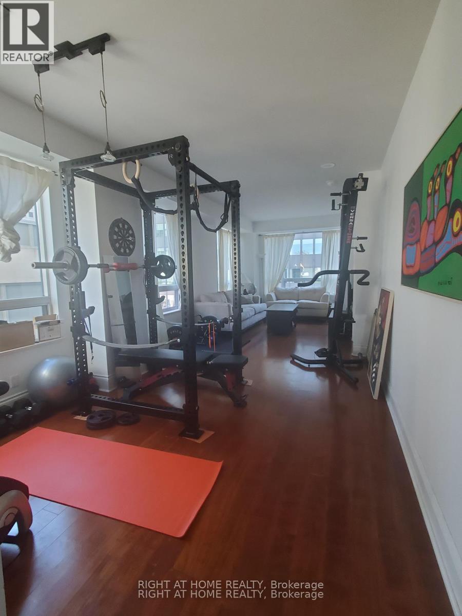 809 - 102 Bloor Street, Toronto, Ontario  M5S 1M8 - Photo 5 - C12448512