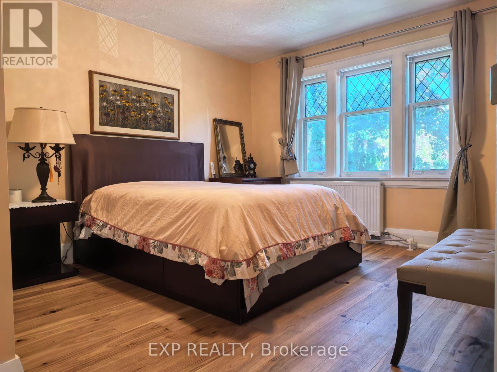 54 Latimer Avenue, Toronto, Ontario  M5N 2L8 - Photo 8 - C12448513
