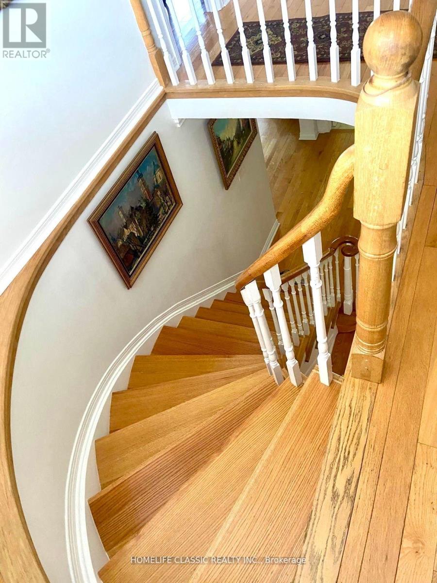 4142 Fieldgate Dr W Drive E, Mississauga, Ontario  L4W 2C5 - Photo 29 - W12448511