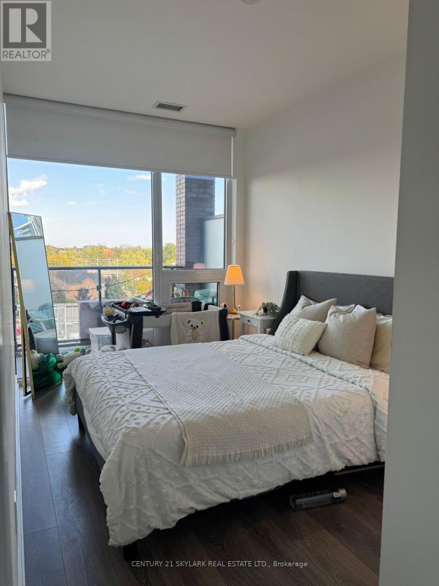 604 - 28 Ann Street, Mississauga, Ontario  L5G 3G1 - Photo 2 - W12448516
