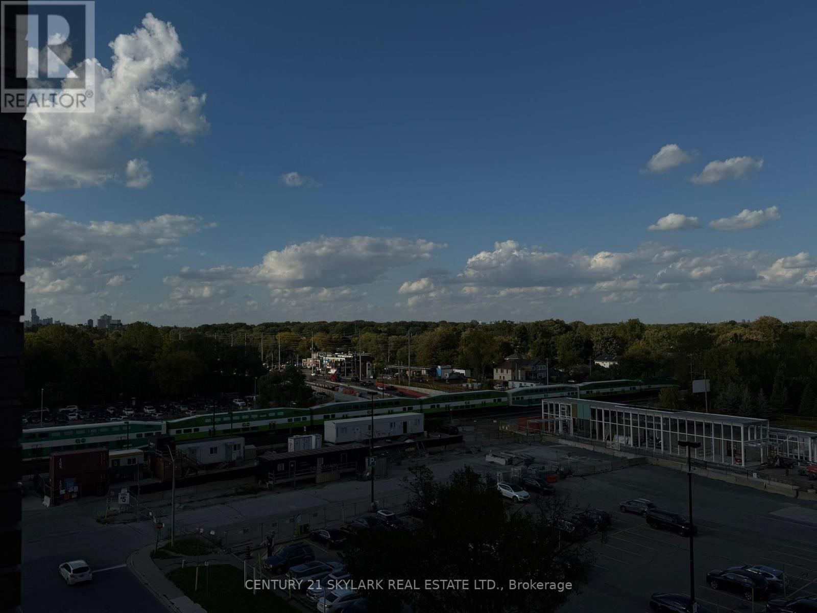 604 - 28 Ann Street, Mississauga, Ontario  L5G 3G1 - Photo 8 - W12448516