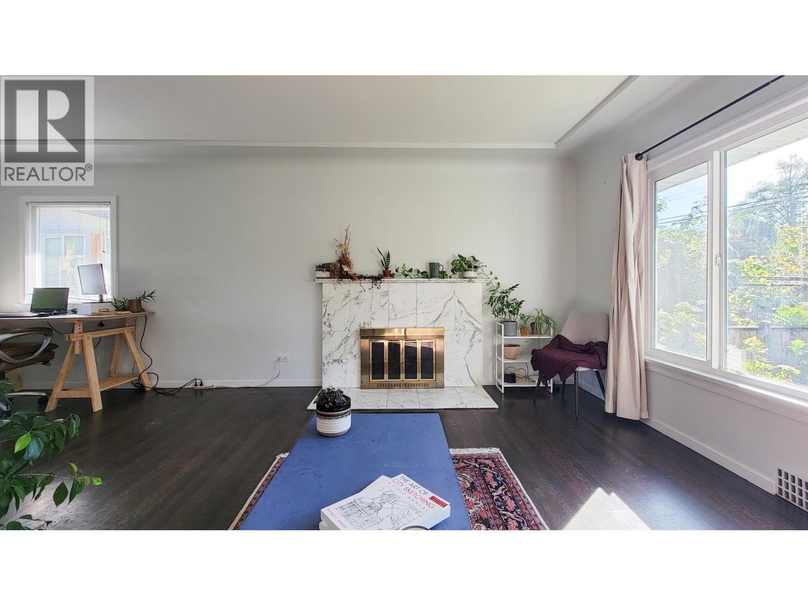 442 W 23rd Street, North Vancouver, British Columbia  V7M 2B7 - Photo 6 - R3047126