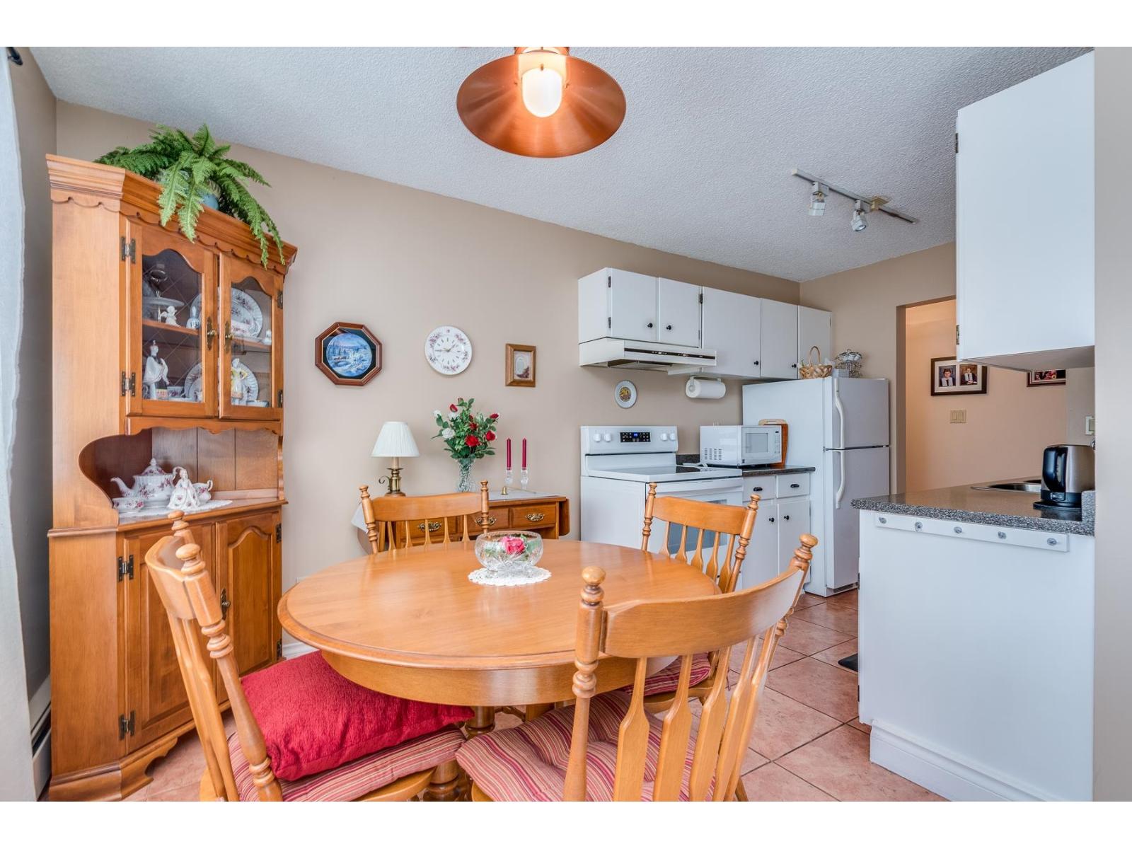 304 13977 74 Avenue, Surrey, British Columbia  V3W 6G6 - Photo 10 - R3055642