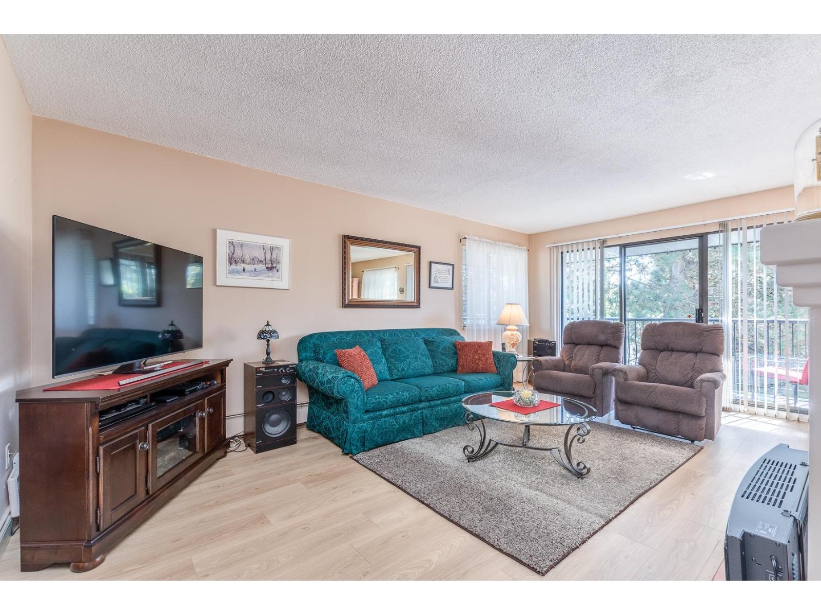 304 13977 74 Avenue, Surrey, British Columbia  V3W 6G6 - Photo 5 - R3055642