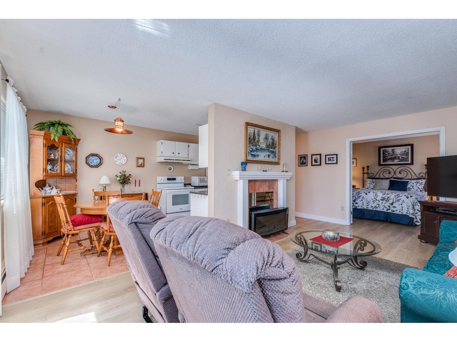 304 13977 74 Avenue, Surrey, British Columbia  V3W 6G6 - Photo 8 - R3055642