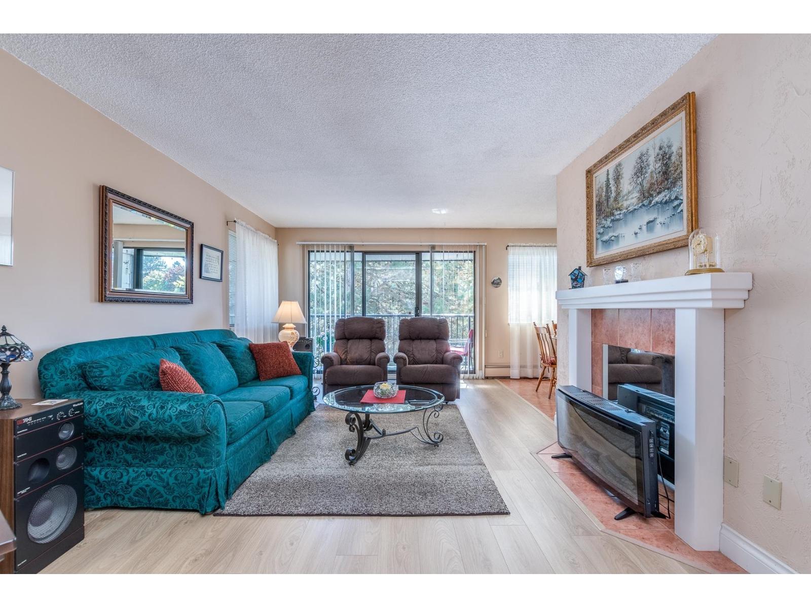 304 13977 74 Avenue, Surrey, British Columbia  V3W 6G6 - Photo 4 - R3055642