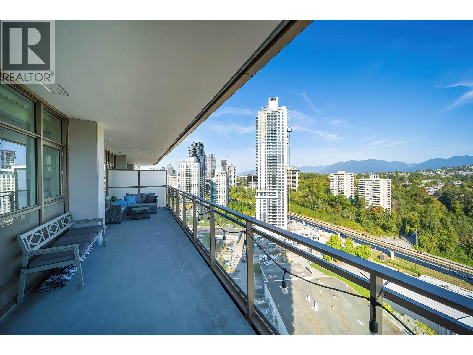 2301 5333 GORING STREET, Burnaby, British Columbia