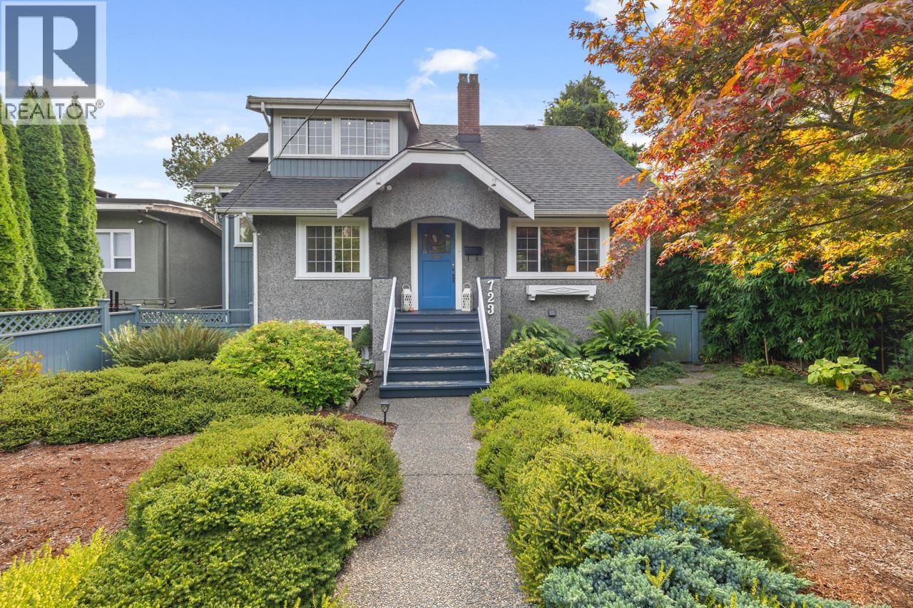 723 E 4TH STREET, North Vancouver, British Columbia