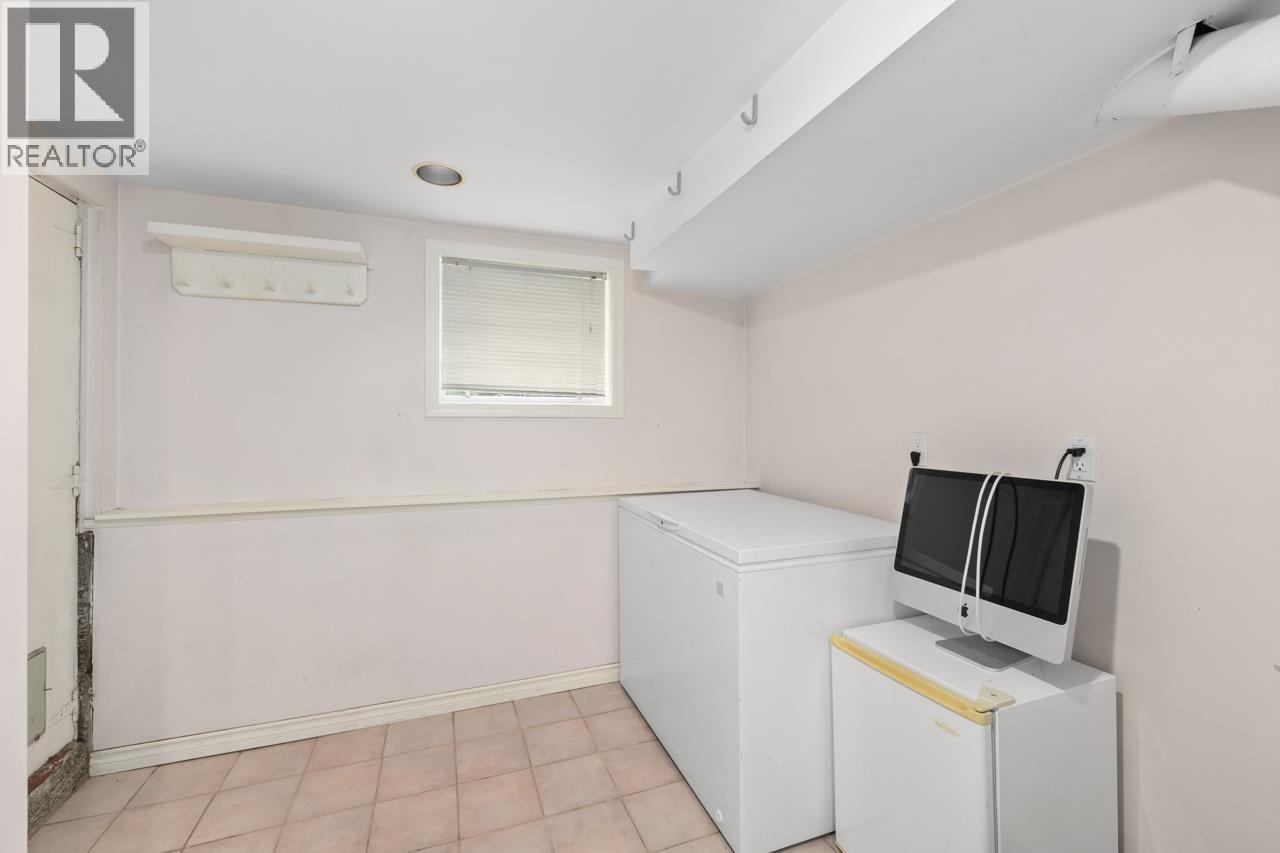 723 E 4th Street, North Vancouver, British Columbia  V7L 1K1 - Photo 35 - R3055995