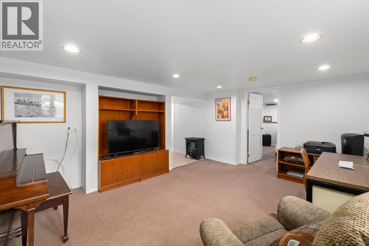 723 E 4th Street, North Vancouver, British Columbia  V7L 1K1 - Photo 29 - R3055995