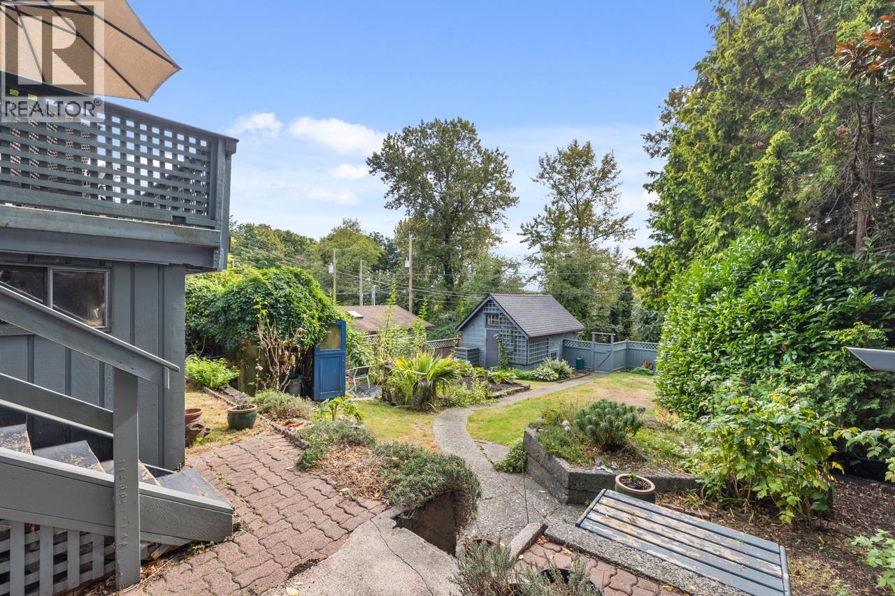 723 E 4th Street, North Vancouver, British Columbia  V7L 1K1 - Photo 37 - R3055995