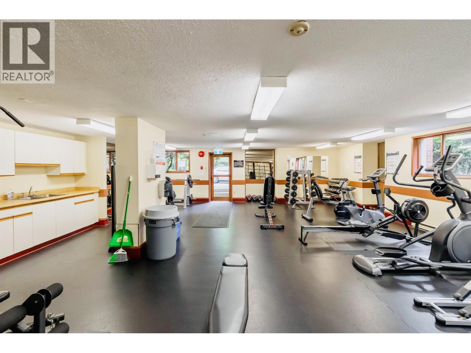 111 7411 Minoru Boulevard, Richmond, British Columbia  V6Y 1Z3 - Photo 5 - R3052120