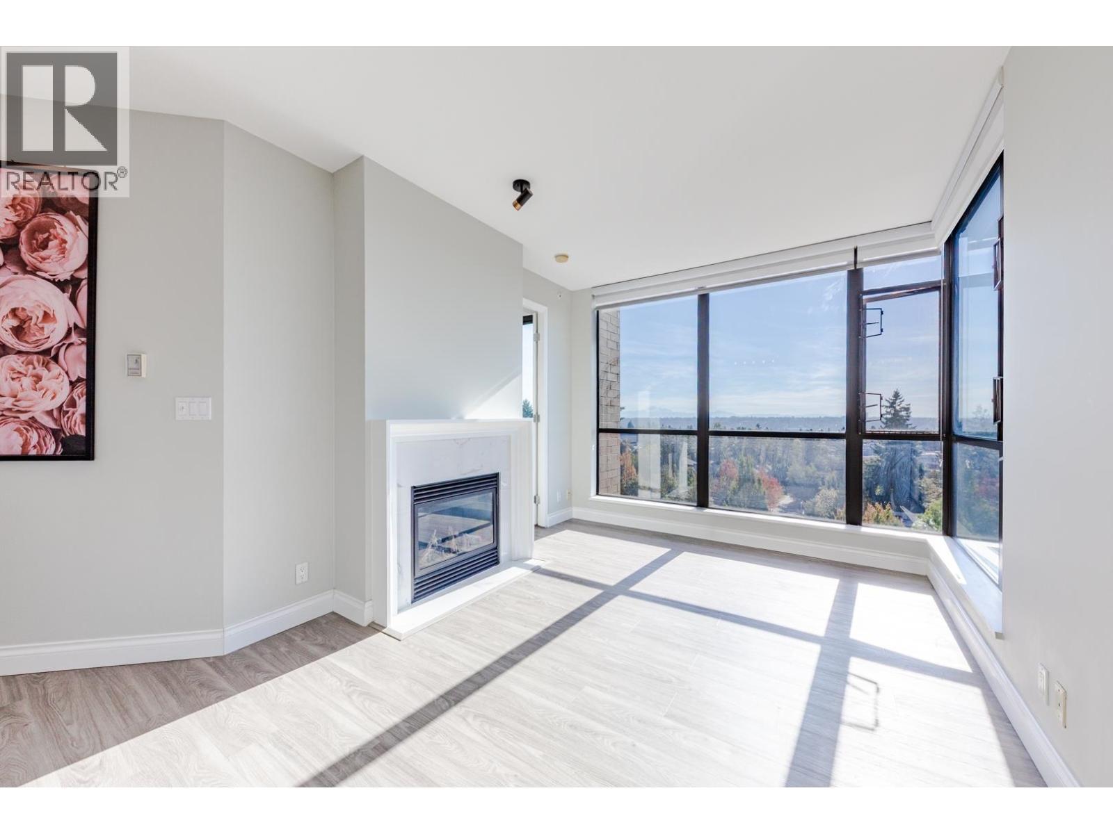 1001 7388 SANDBORNE AVENUE, Burnaby, British Columbia
