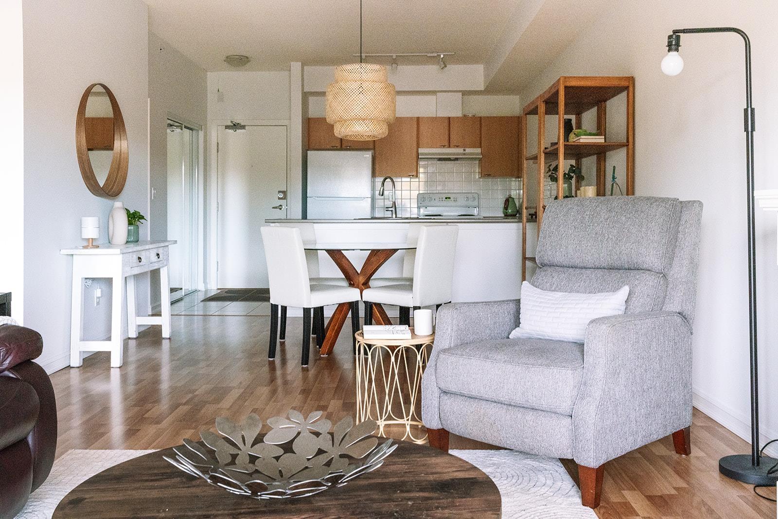 403 10088 148 Street, Surrey, British Columbia  V3R 3M9 - Photo 3 - R3051388