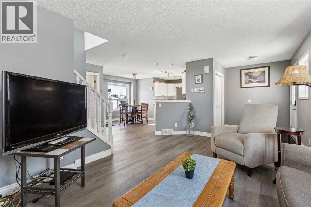 30 Martha's Haven Manor Ne, Calgary, Alberta  T3J 3X8 - Photo 7 - A2253352