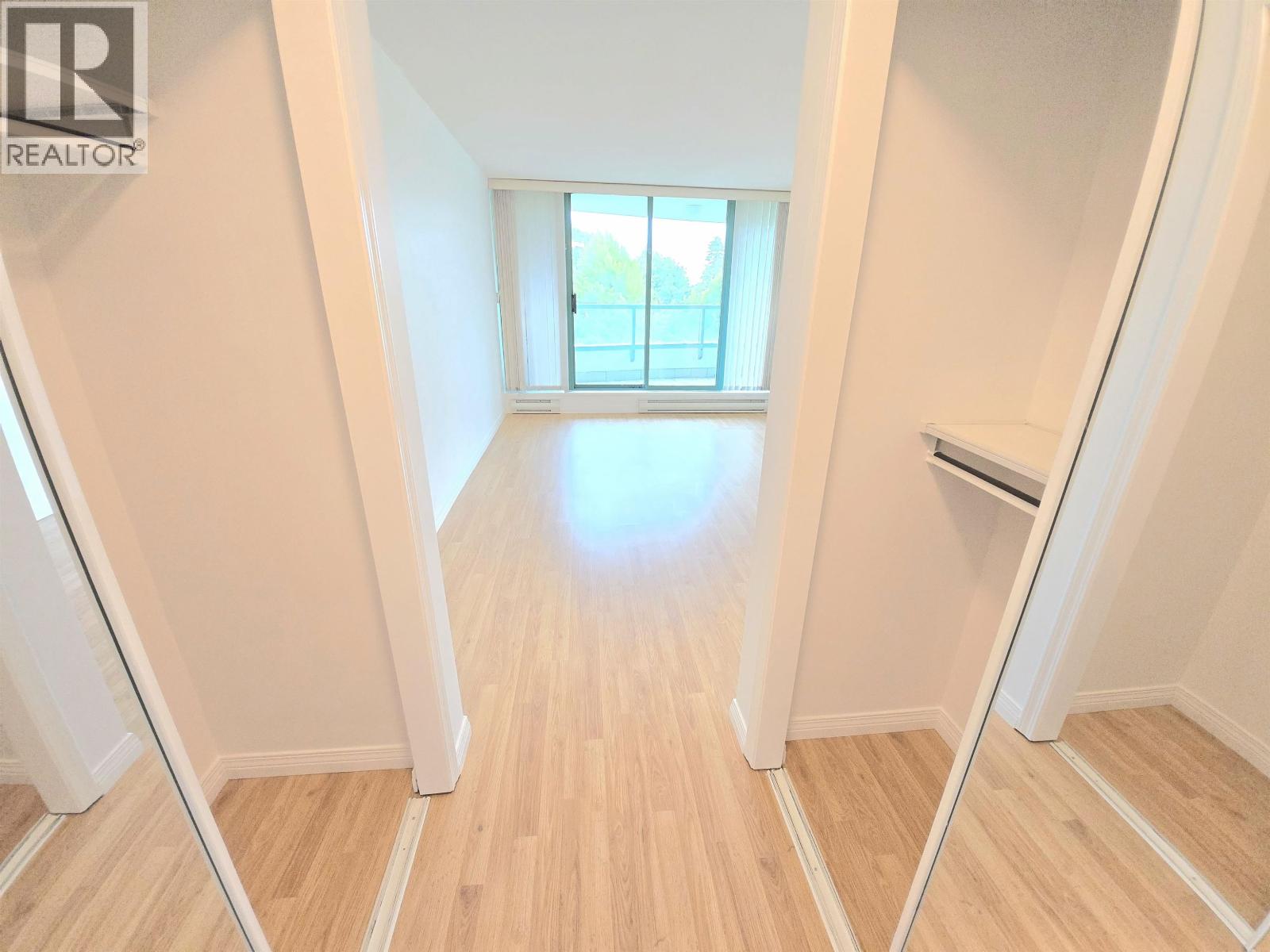 401 5899 Wilson Avenue, Burnaby, British Columbia  V5H 4R9 - Photo 12 - R3055653
