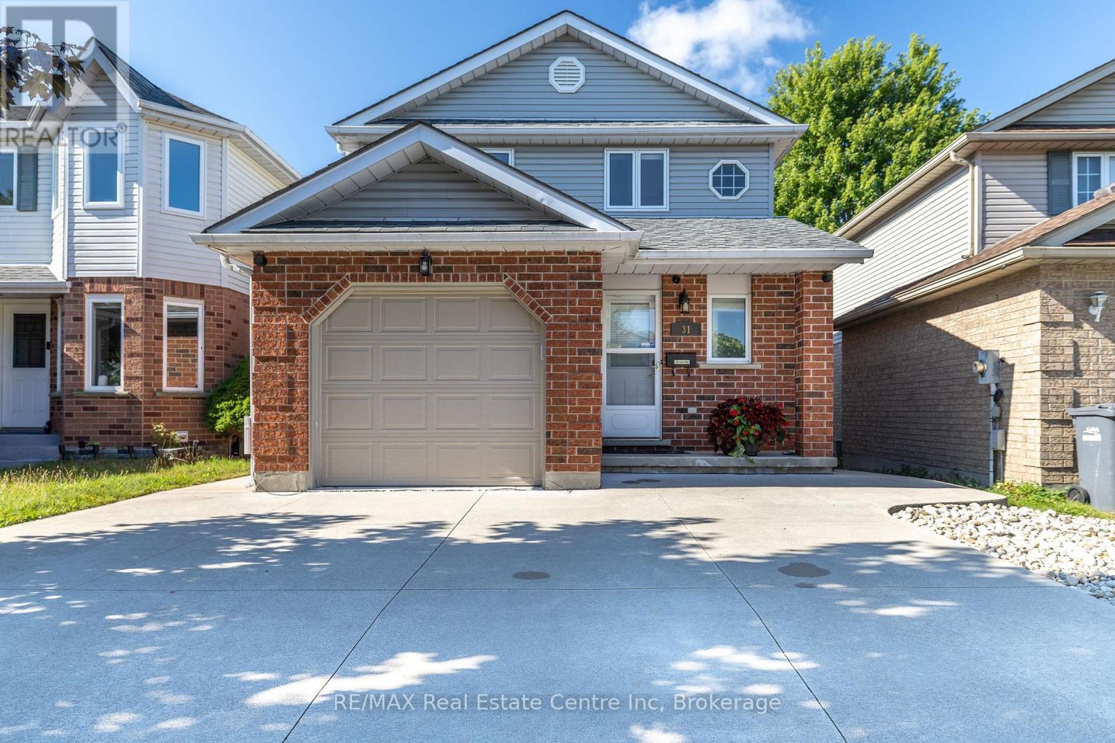 31 BUSHMILLS CRESCENT, Guelph, Ontario