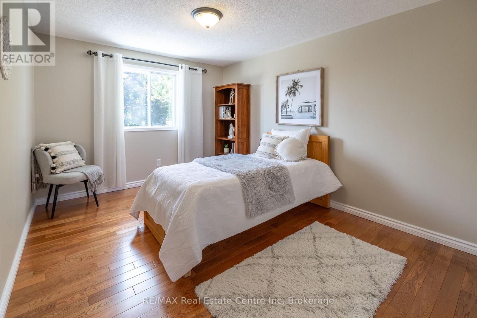 31 Bushmills Crescent, Guelph (Willow West/sugarbush/west Acres), Ontario  N1K 1T6 - Photo 20 - X12448532