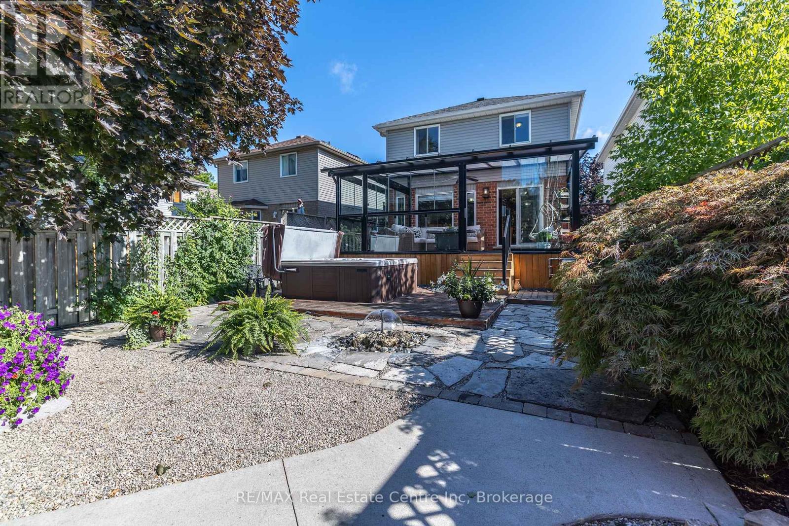 31 Bushmills Crescent, Guelph (Willow West/sugarbush/west Acres), Ontario  N1K 1T6 - Photo 36 - X12448532
