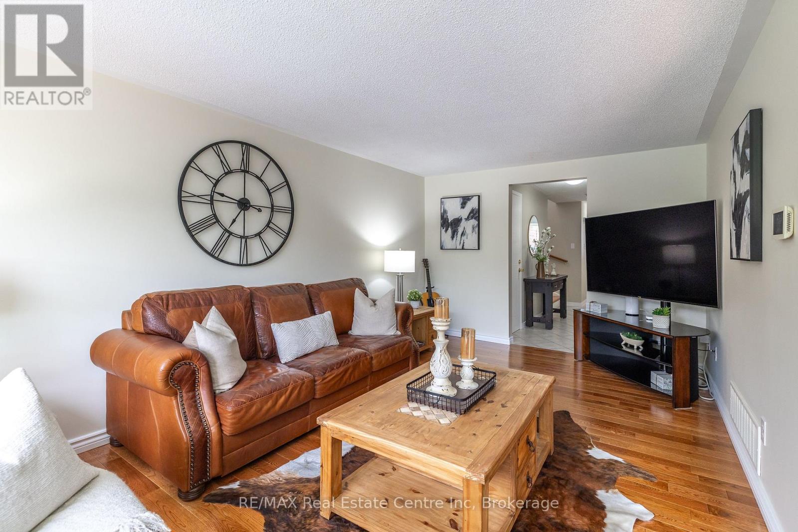31 Bushmills Crescent, Guelph (Willow West/sugarbush/west Acres), Ontario  N1K 1T6 - Photo 7 - X12448532