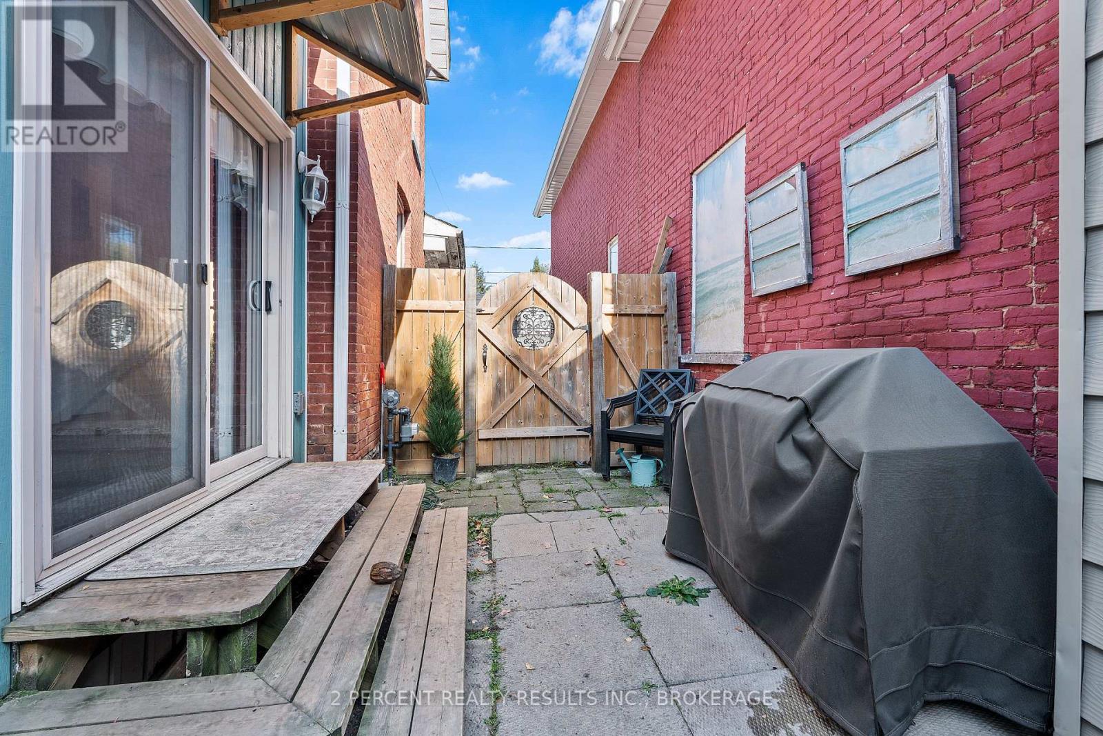 145 Pearl Street W, Brockville, Ontario  K6V 4C7 - Photo 27 - X12448535