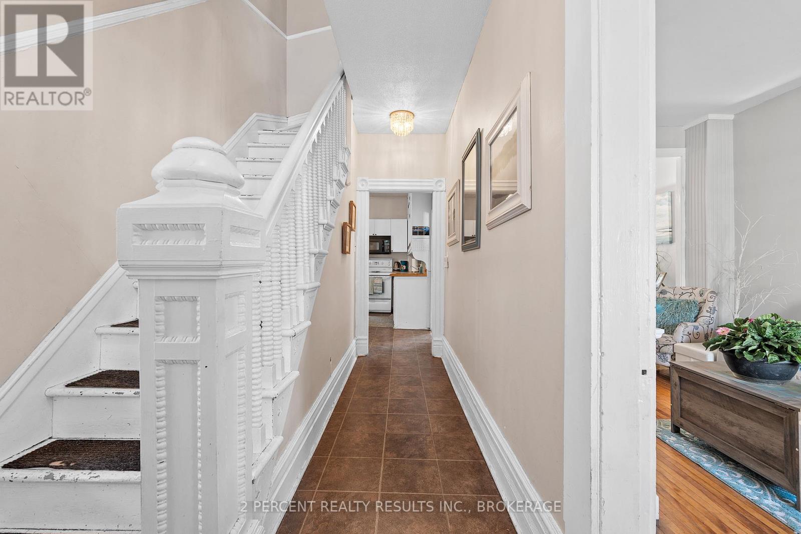 145 Pearl Street W, Brockville, Ontario  K6V 4C7 - Photo 7 - X12448535