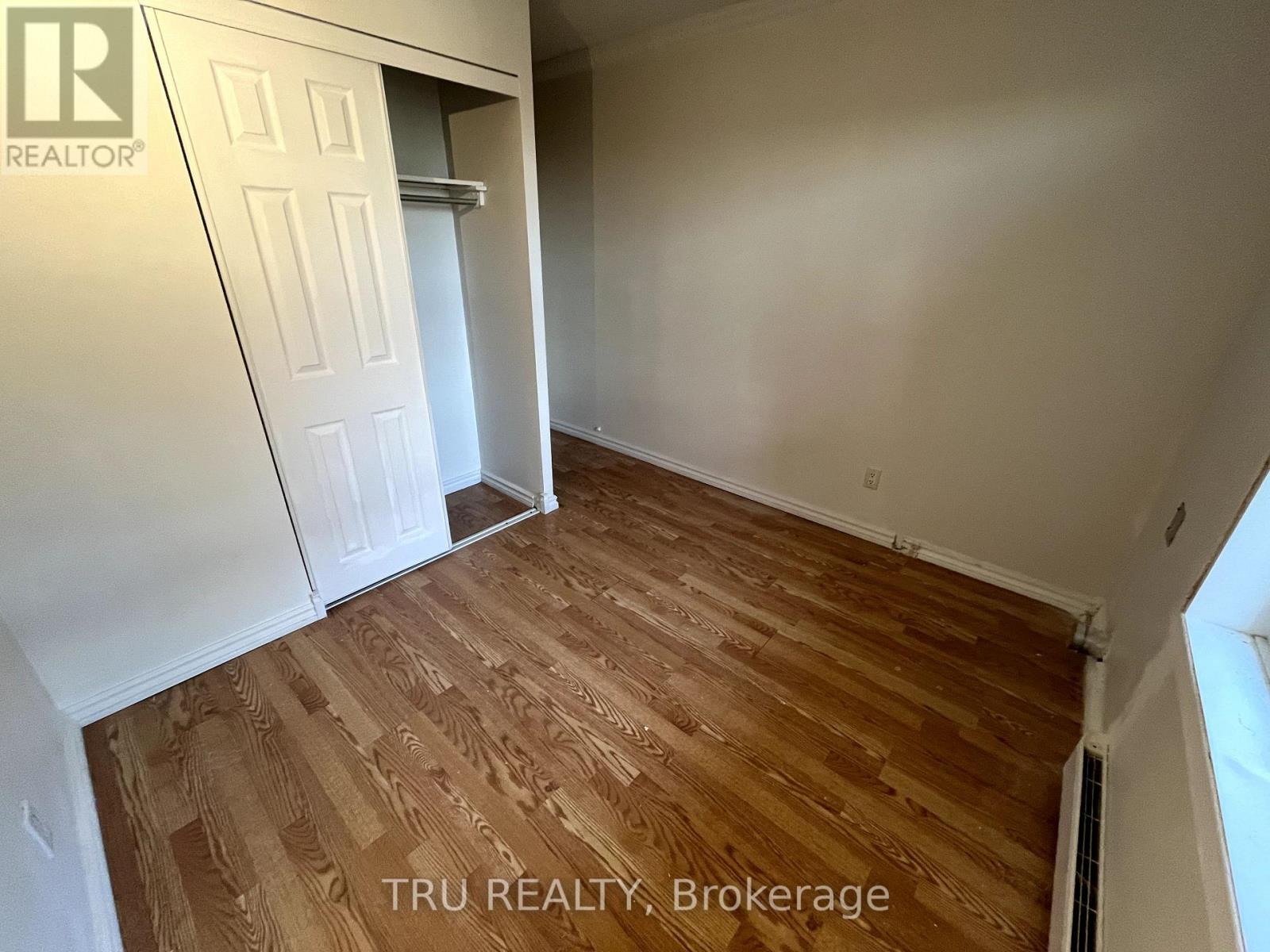 1606 - 158c Mcarthur Avenue, Ottawa, Ontario  K1L 8E7 - Photo 11 - X12376460
