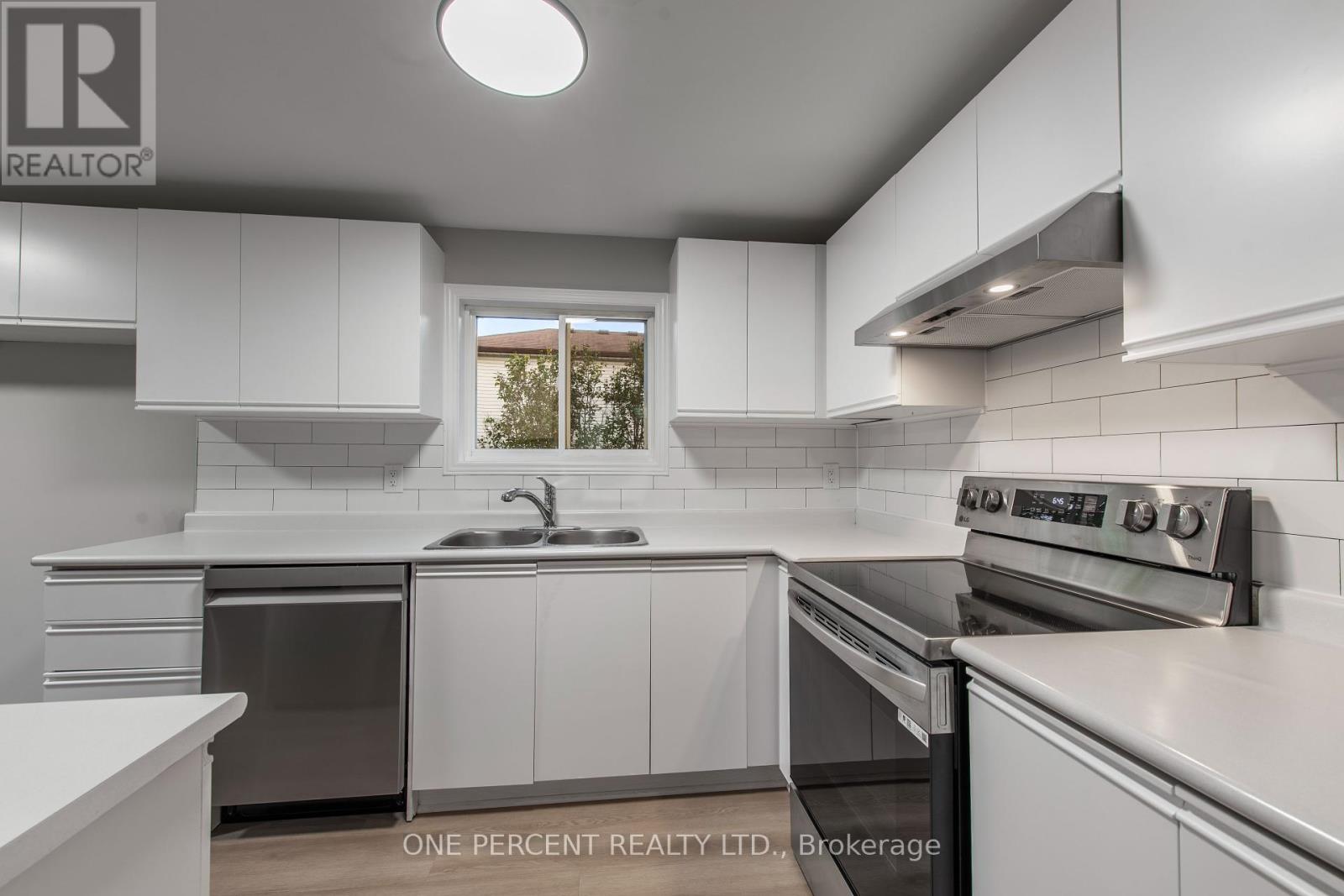 19a Amanda Street, Orangeville, Ontario  L9W 2J9 - Photo 8 - W12448382