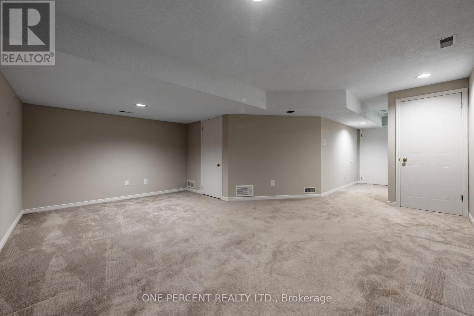 19a Amanda Street, Orangeville, Ontario  L9W 2J9 - Photo 32 - W12448382