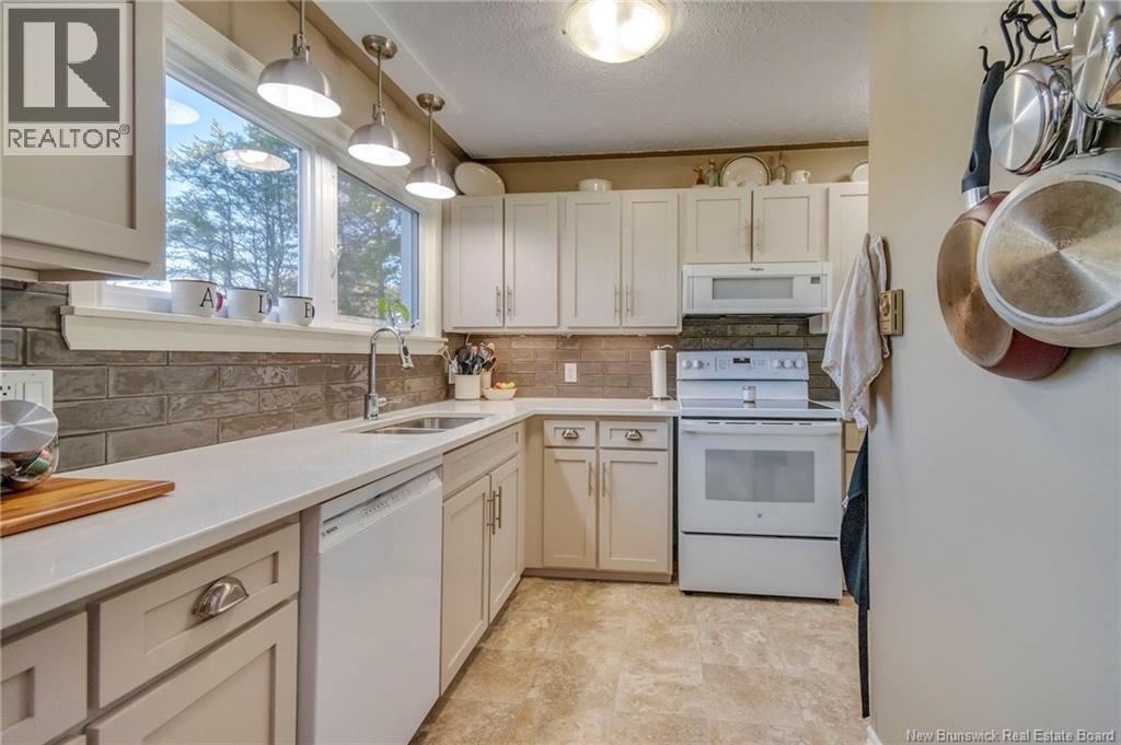 966 Millidge Avenue, Saint John, New Brunswick  E2K 2P4 - Photo 21 - NB127586