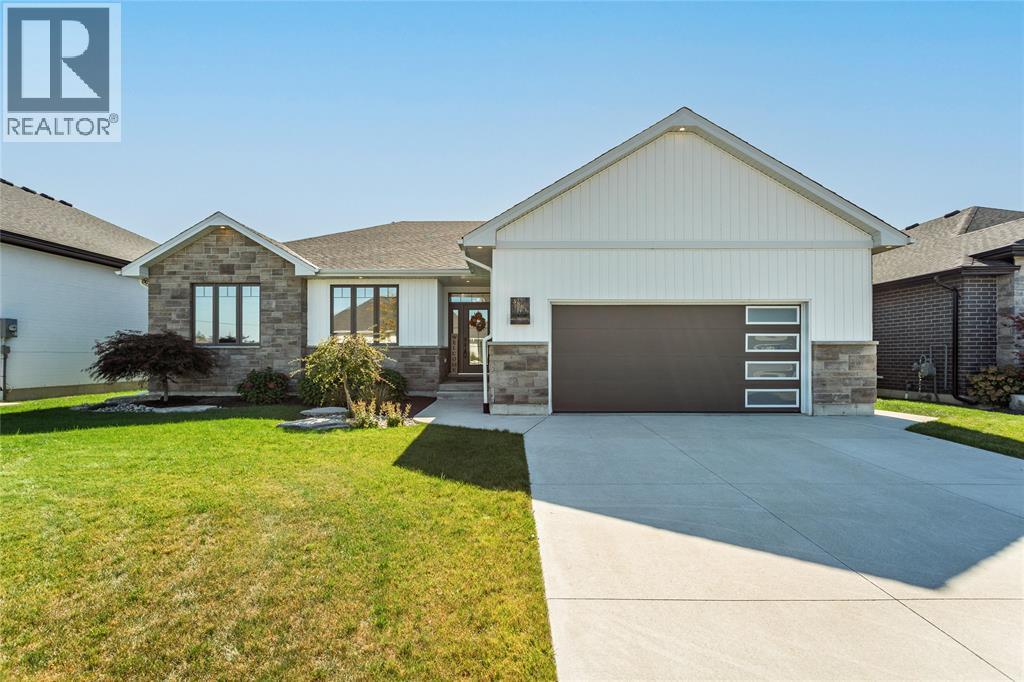 3591 Mia Lane, Plympton-Wyoming, Ontario  N0N 1E0 - Photo 1 - 25025460