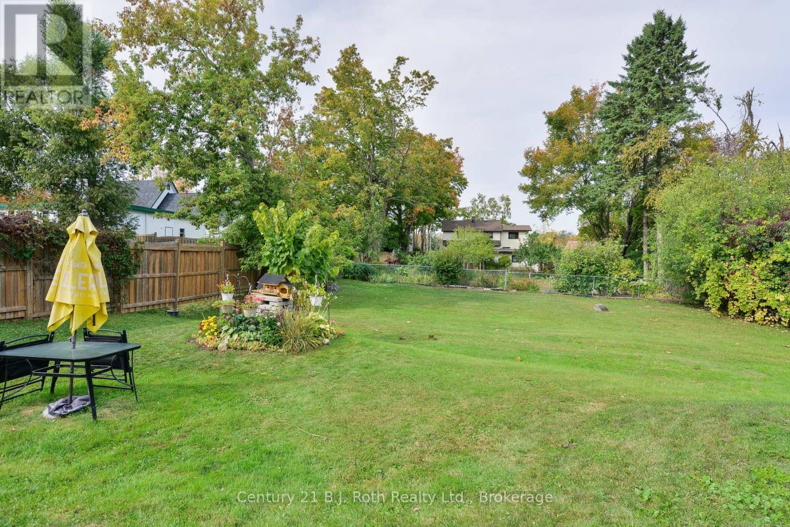 332 Mississaga Street W, Orillia, Ontario  L3V 3C1 - Photo 14 - S12448568