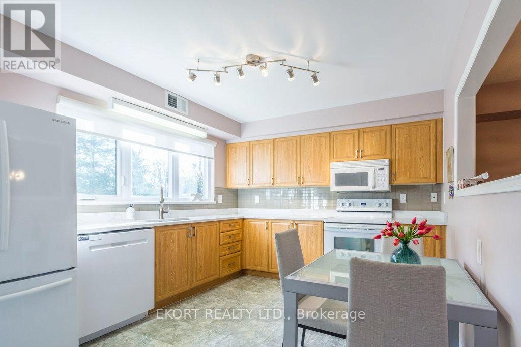 19 - 179 Herchimer Avenue, Belleville, Ontario  K8N 4G7 - Photo 5 - X12448569
