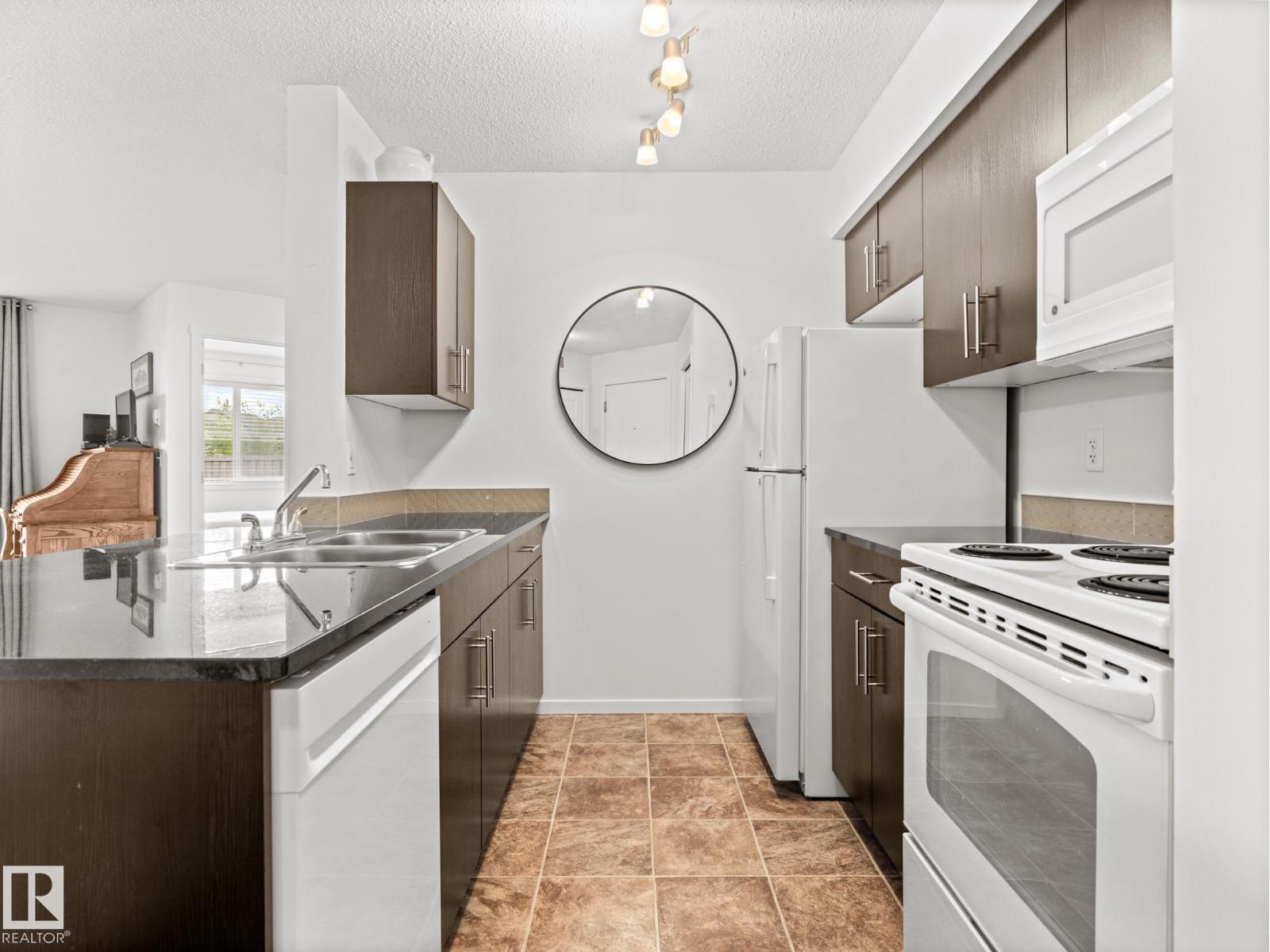 #111 3207 James Mowatt Tr Sw, Edmonton, Alberta  T6W 3L6 - Photo 5 - E4461102