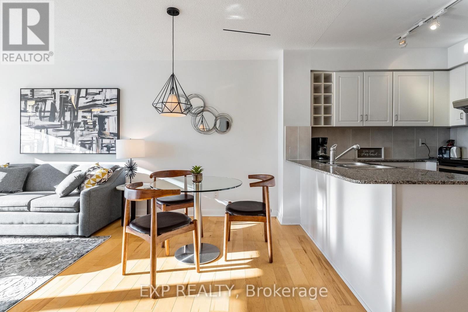 3205 - 210 Victoria Street, Toronto, Ontario  M5B 2R3 - Photo 10 - C12448539