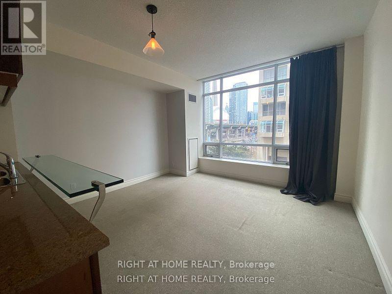308e - 500 Queens Quay W, Toronto, Ontario  M5V 3K8 - Photo 4 - C12448546