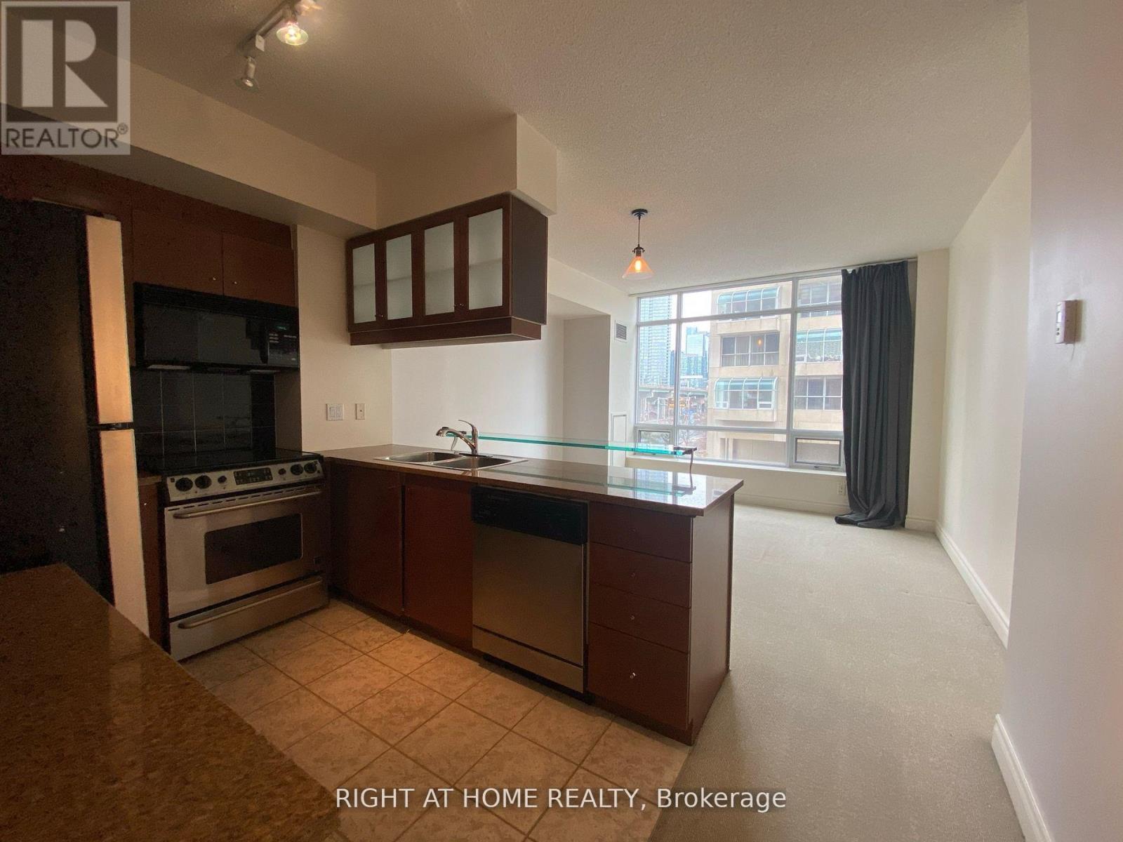 308e - 500 Queens Quay W, Toronto, Ontario  M5V 3K8 - Photo 5 - C12448546