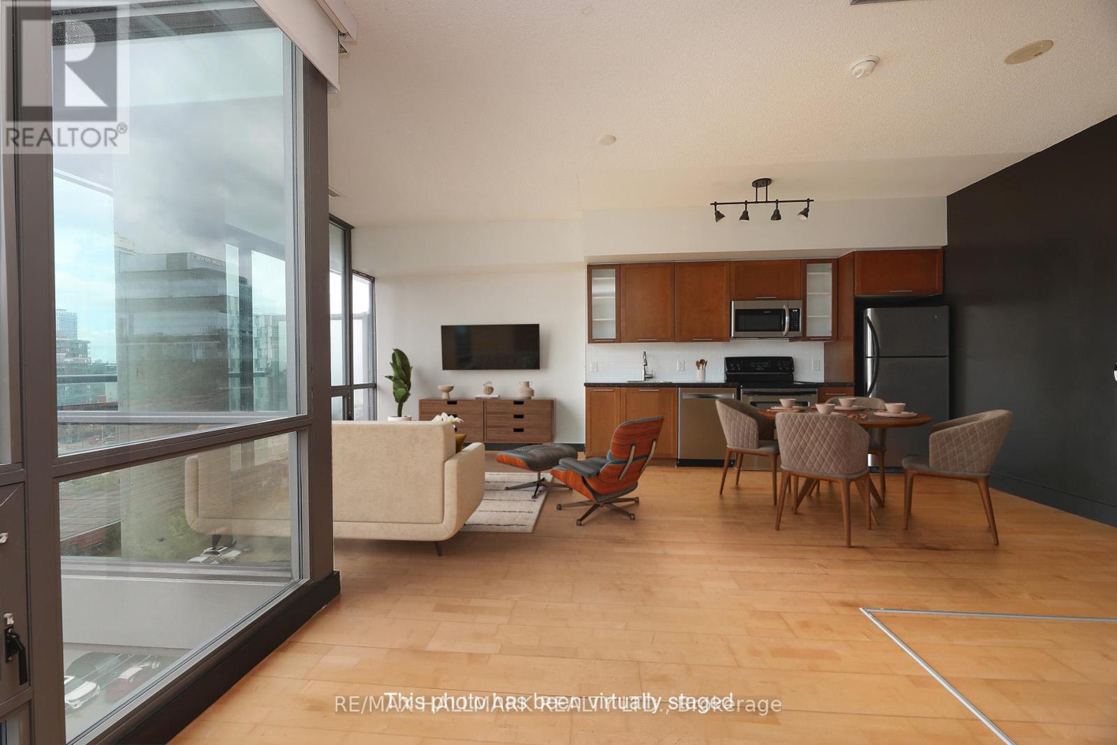 817 - 33 Mill Street, Toronto, Ontario  M5A 3R3 - Photo 3 - C12448552